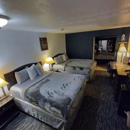 Hotel 2 Queen Beds Hotel Room 126 Wi-Fi Booking Stillwater Esterno foto