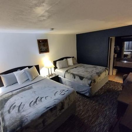 Hotel 2 Queen Beds Hotel Room 126 Wi-Fi Booking Stillwater Esterno foto