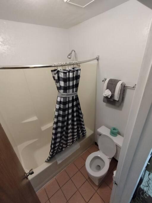 Hotel 2 Queen Beds Hotel Room 126 Wi-Fi Booking Stillwater Esterno foto